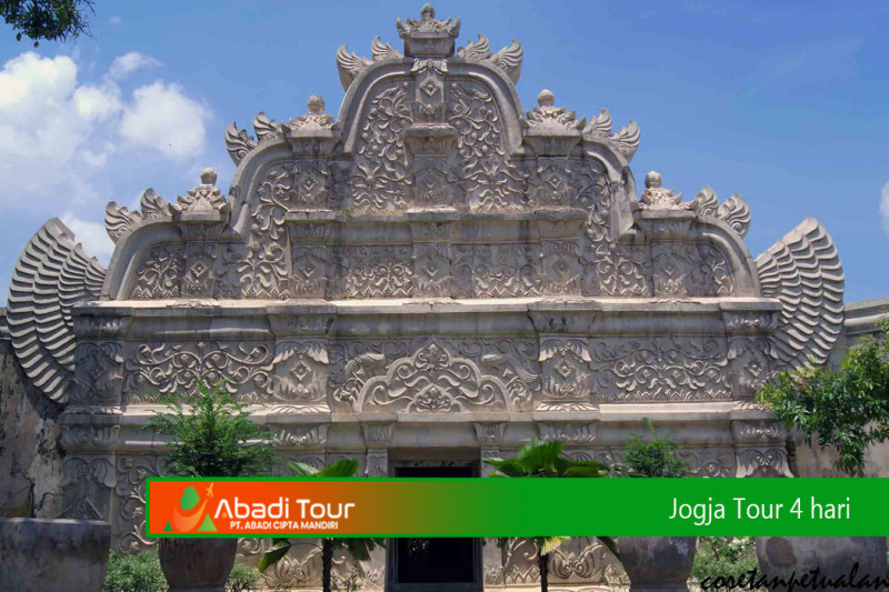 PAKET TOUR JOGJA 4 HARI